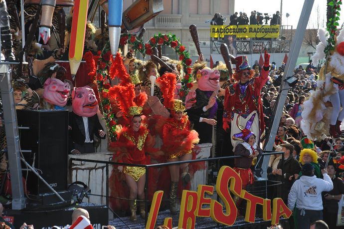 Ingrandisci la foto